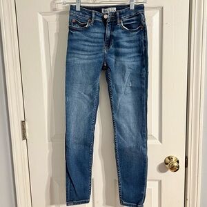 ZARA Mid Rise Skinny Jeans